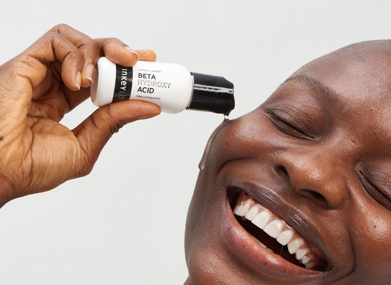 Model with BHA bottle
