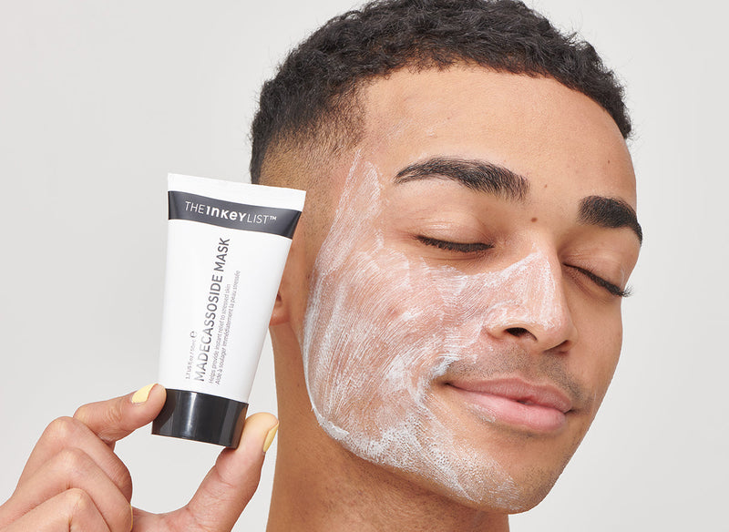 Model with Madecassoside Mask on his face
